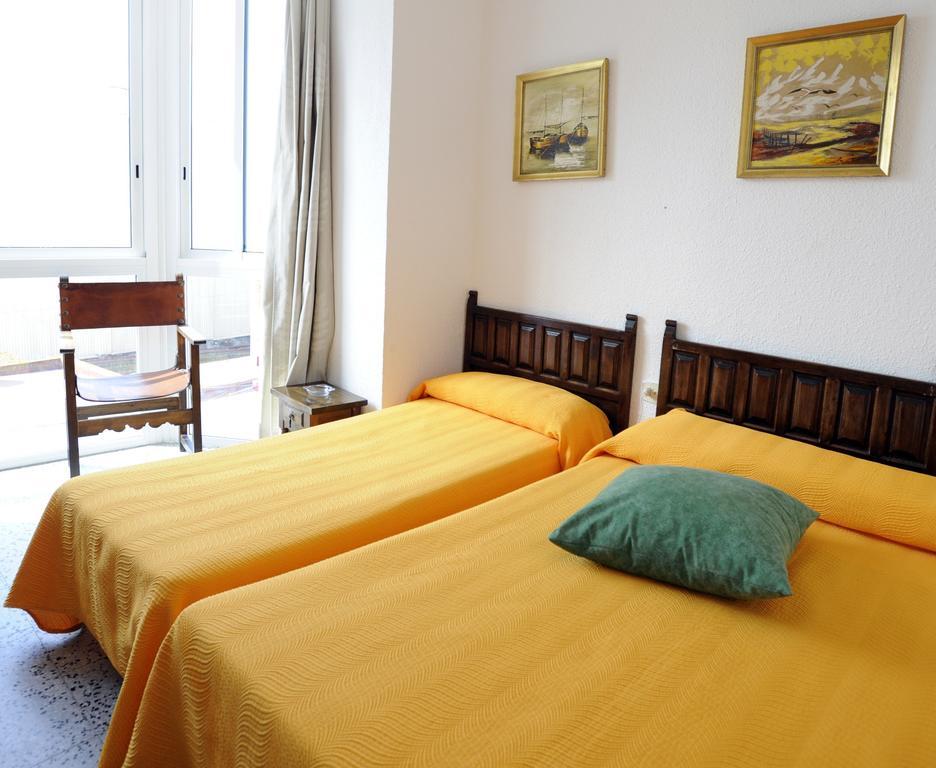 Hostal Can Marines Sant Carlos de la Ràpita Værelse billede